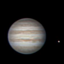 Jupiter le 03/05/04 00h03 avec Ganymède Jupiter le 03/05/04 00h03 avec Ganymède